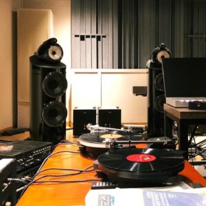 rega bower wilkins thumb