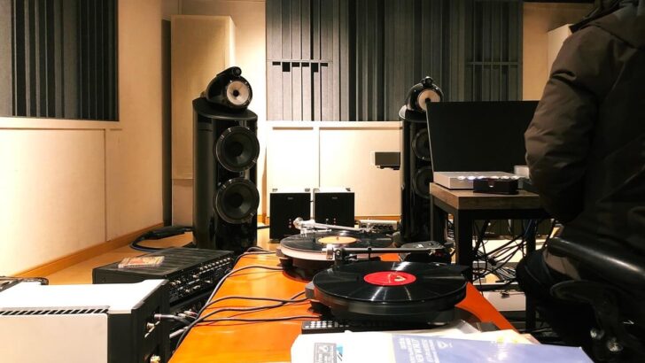 rega bower wilkins thumb