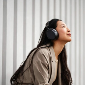 Sennheiser MOMENTUM 4 Wireless thumb