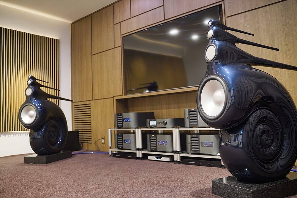 bowerswilkins nautilus 2 1