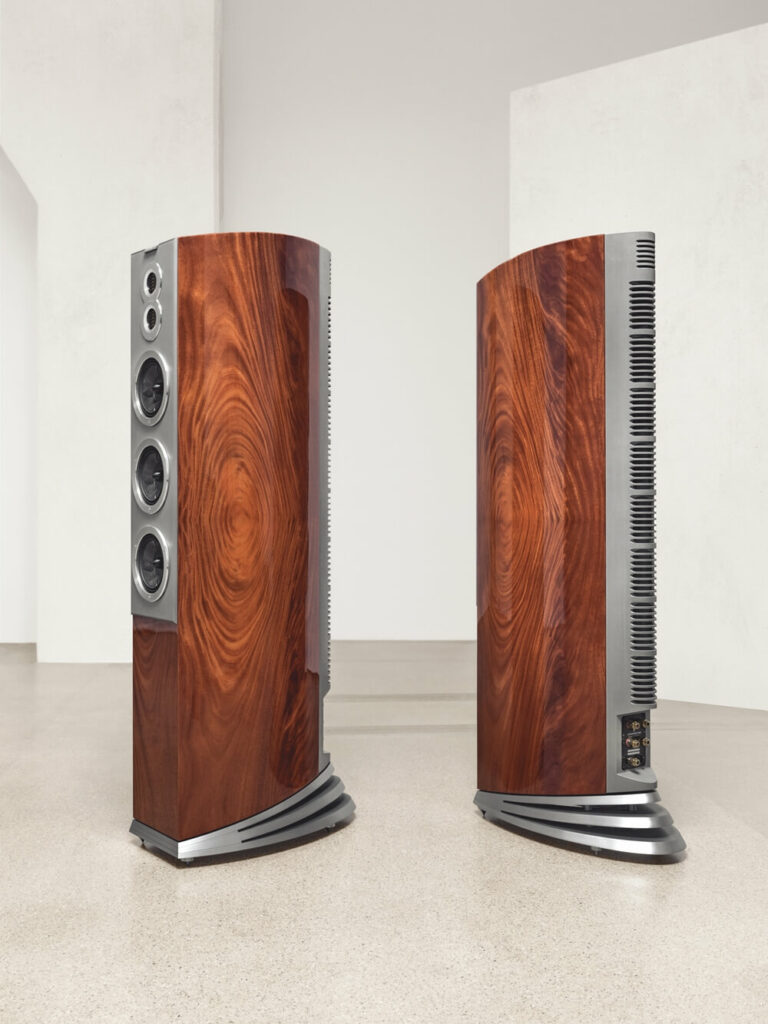 250310 Audiovector R10 Hero 0374 1