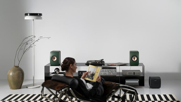 25 KEF LS50Meta MossGreen pair KC62 3 onlineonly