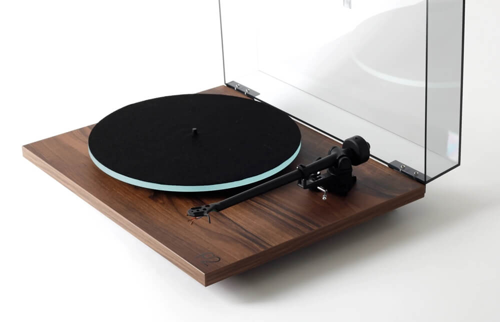 rega planar2 walnut 7